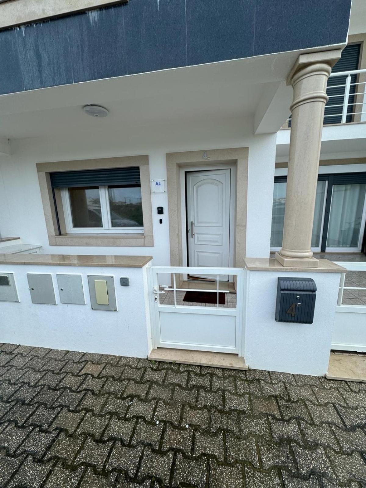 Sunny Baleal Guesthouse Феррел Екстер'єр фото